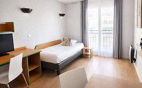 Aparthotel Adagio Access Paris Maisons-Alfort